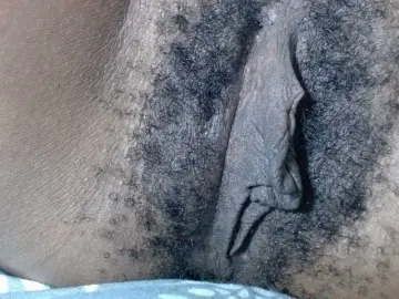 Skinybitchx  live sex cam