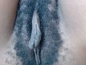 Skinybitchx  live sex cam