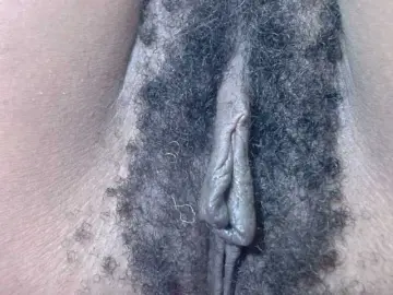 Skinybitchx  live sex cam