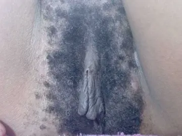 Skinybitchx  live sex cam