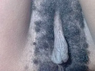 Skinybitchx  live sex cam