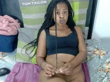 Skinybitchx  live sex cam
