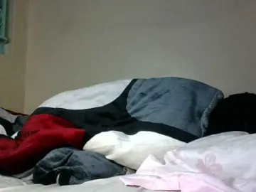 Slutybitch1  live sex cam