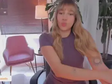 Ameliegraham  live sex cam