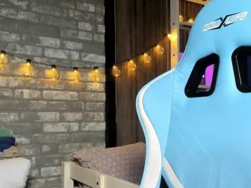 Karo131324  live sex cam