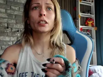 Karo131324  live sex cam