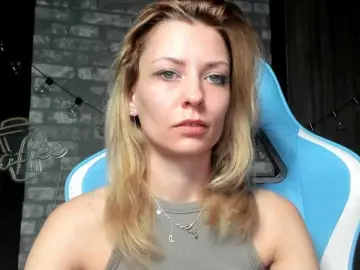 Karo131324  live sex cam