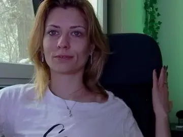 Karo131324  live sex cam