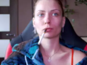 Karo131324  live sex cam