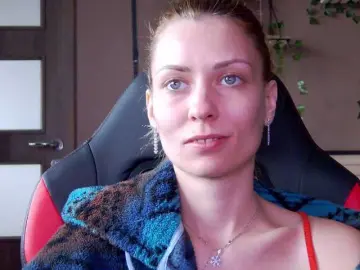 Karo131324  live sex cam