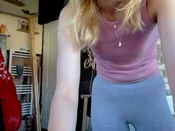 Karo131324  live sex cam