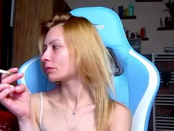 Karo131324  live sex cam