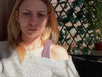 Karo131324  live sex cam