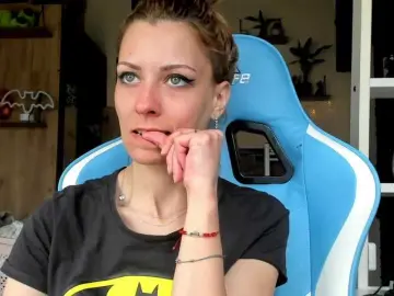 Karo131324  live sex cam