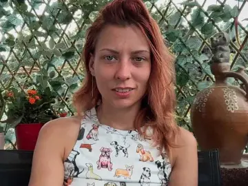 Karo131324  live sex cam