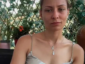 Karo131324  live sex cam