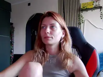 Karo131324  live sex cam