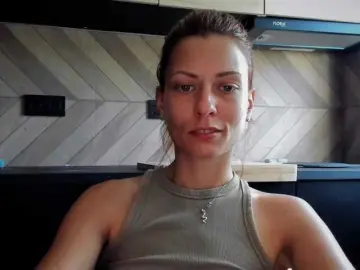 Karo131324  live sex cam