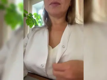 -Jolly-  live sex cam