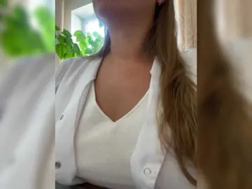 -Jolly-  live sex cam