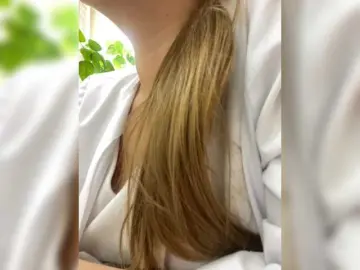 -Jolly-  live sex cam