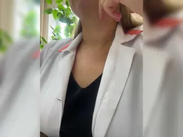 -Jolly-  live sex cam