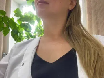 -Jolly-  live sex cam