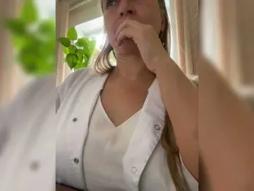 -Jolly-  live sex cam