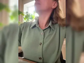 -Jolly-  live sex cam