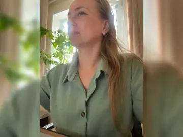 -Jolly-  live sex cam