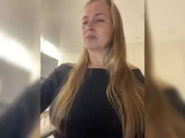-Jolly-  live sex cam