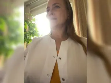 -Jolly-  live sex cam