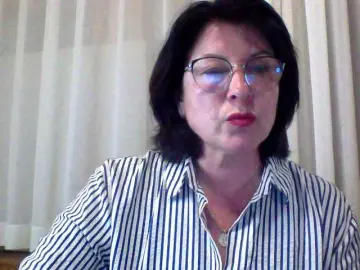 Fiona7  live sex cam