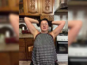 Fiona7  live sex cam