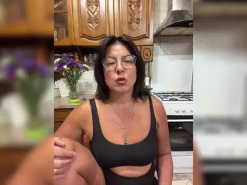 Fiona7  live sex cam