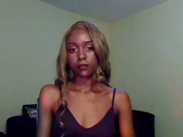 Hunnybee  live sex cam