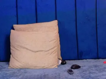 KIARATENTATION  live sex cam