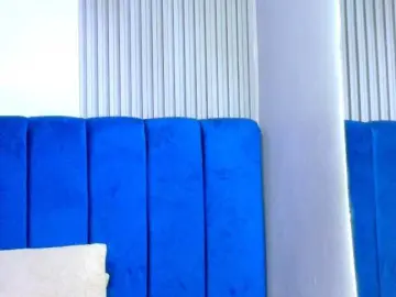 KIARATENTATION  live sex cam