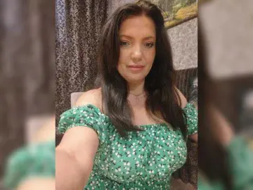 Lalili  live sex cam