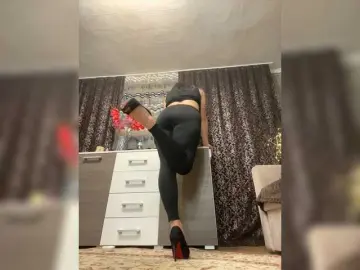 Lalili  live sex cam
