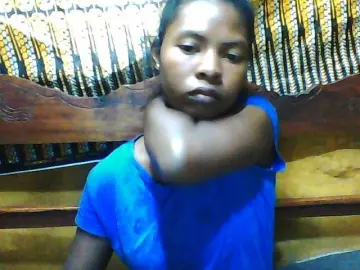 Luciafunnie  live sex cam