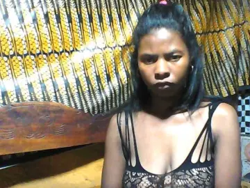 Luciafunnie  live sex cam