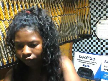 Luciafunnie  live sex cam