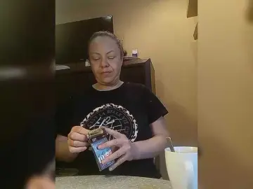 Natali48  live sex cam