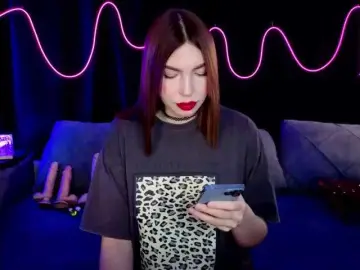 SlyFoxyWeb  live sex cam