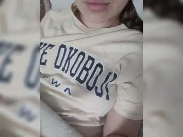 SpicyPeach  live sex cam