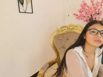 Yayiittha  live sex cam