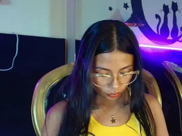 Yayiittha  live sex cam