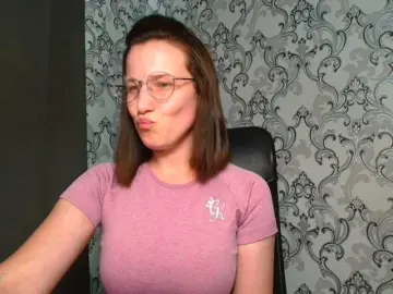BellaKisss1  live sex cam