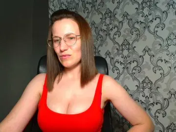 BellaKisss1  live sex cam